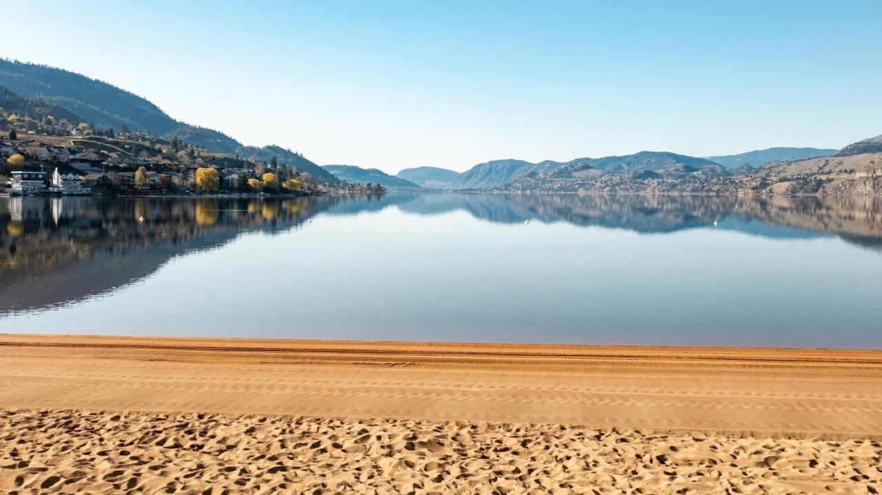 Lakeside Villa & Nordic Spa Пентиктон Экстерьер фото
