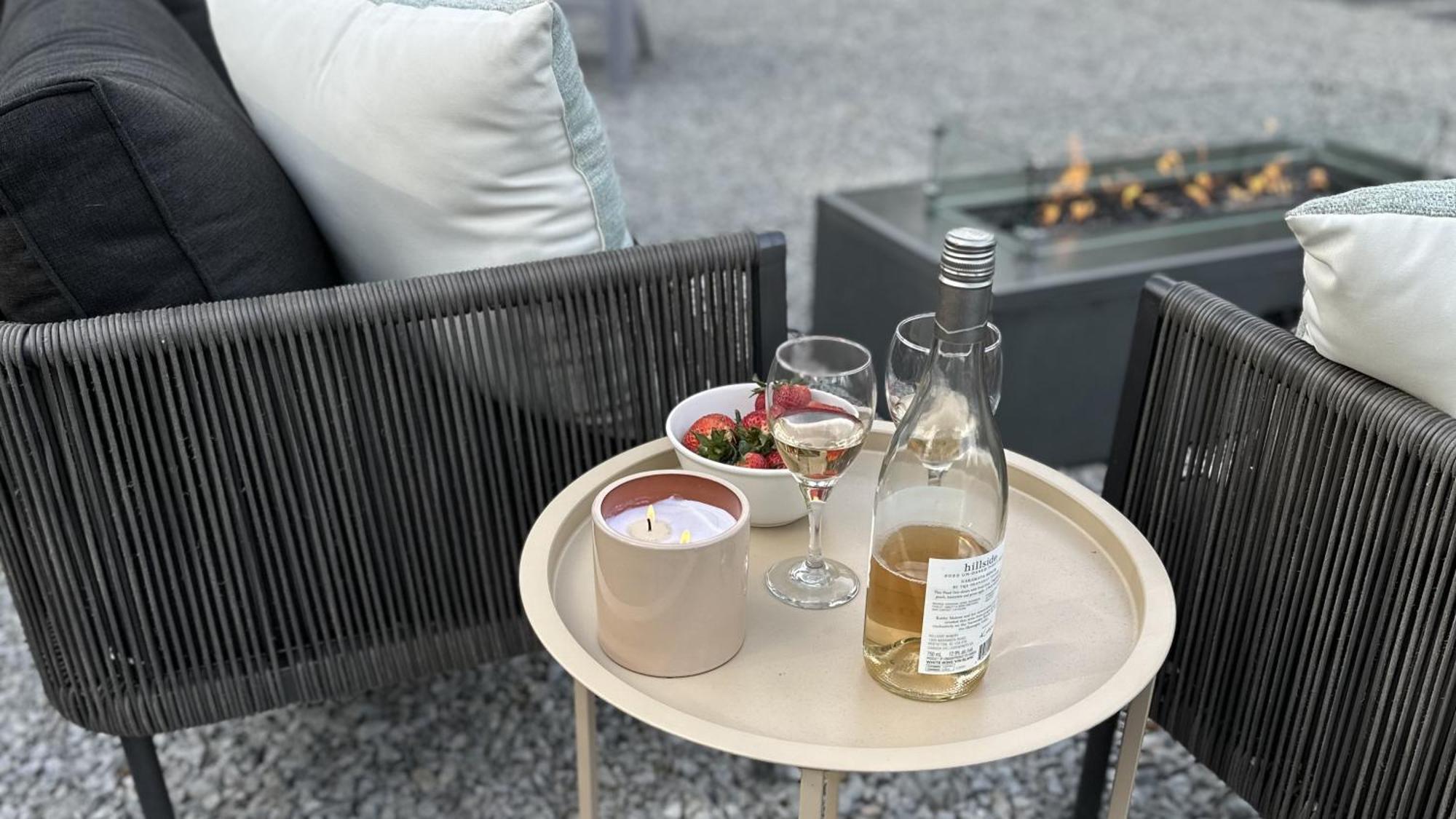 Lakeside Villa & Nordic Spa Пентиктон Экстерьер фото
